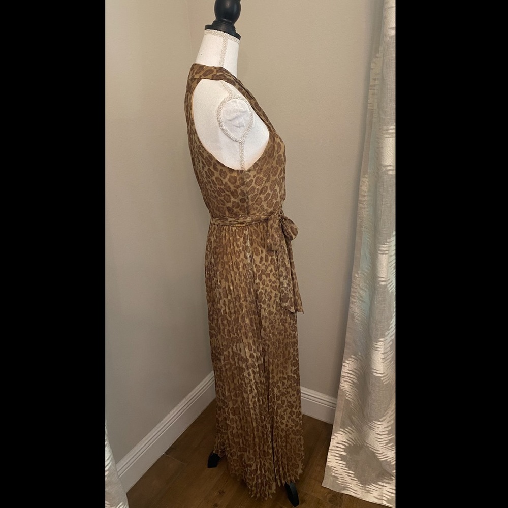 Taylor Dress π HOST PICK π - Picture 5 of 11
